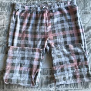 ⭐️ 2/$15 Plaid pj bottoms